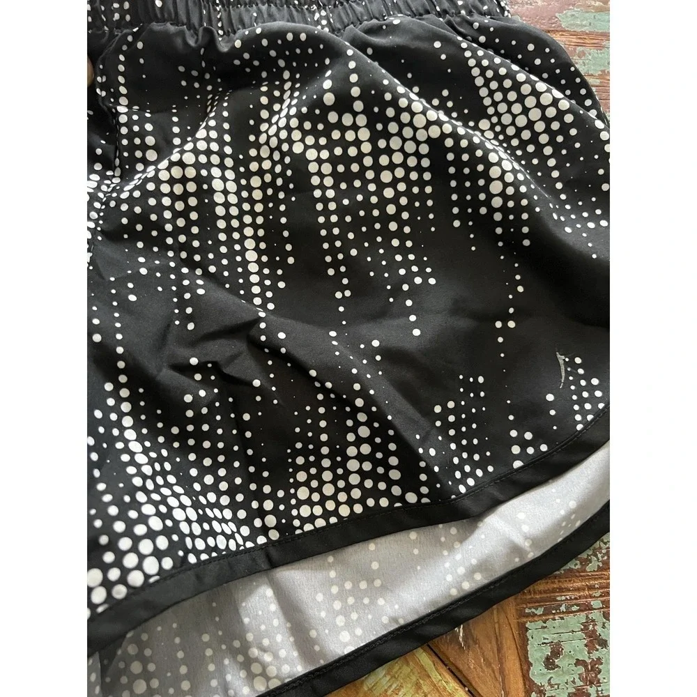 Women's Danskin Now Black Dotted‎ Athletic Shorts Size Small Liner